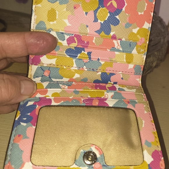 Coach Peyton Floral Wild Flower Print Snap Wallet Signature C Saffiano Leather - Picture 3 of 8